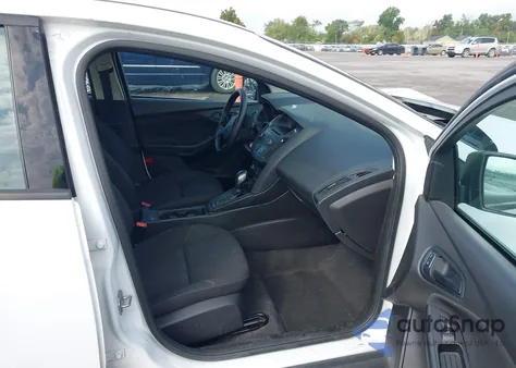 2016 Ford Focus S from USA, damaged, VIN 1FADP3E27GL325669